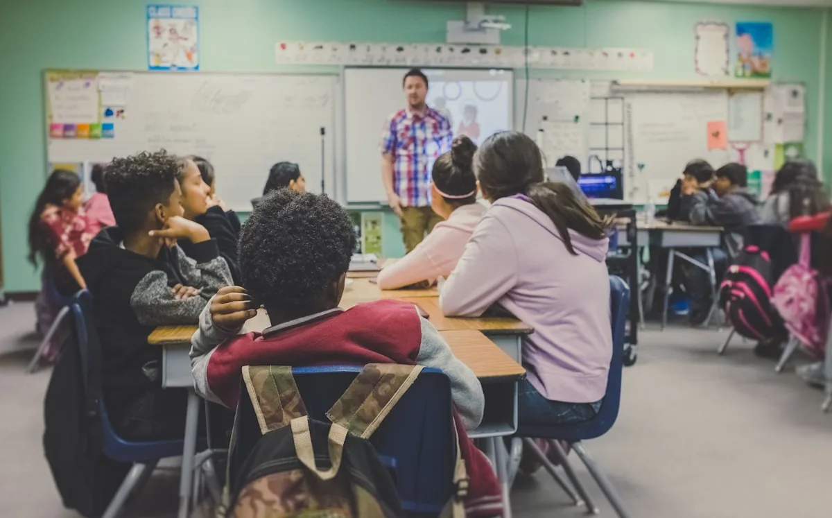 Sekolah Digital Membuka Akses Kelas Kolaboratif Antardaerah